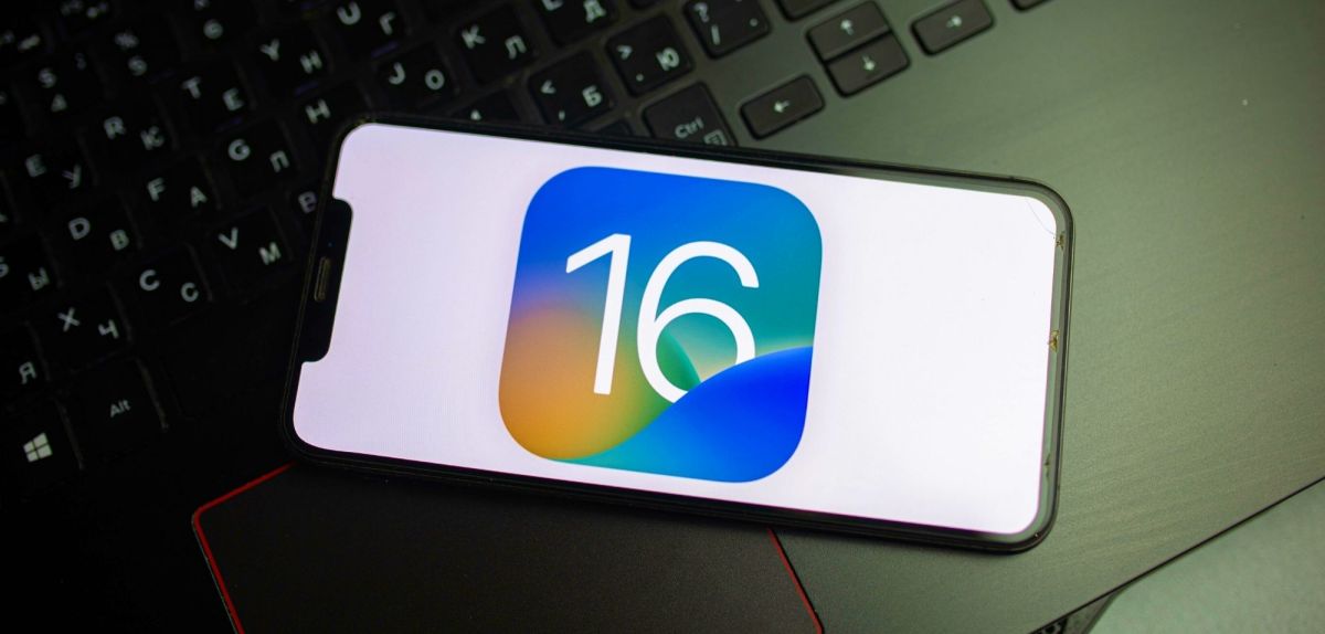 iOS 16