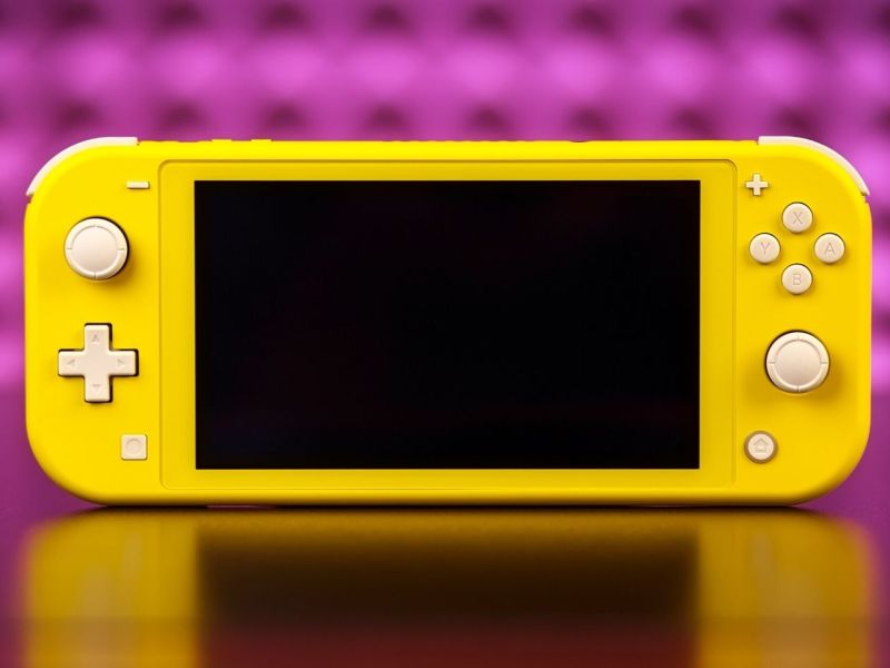 Nintendo Switch Lite in gelb.