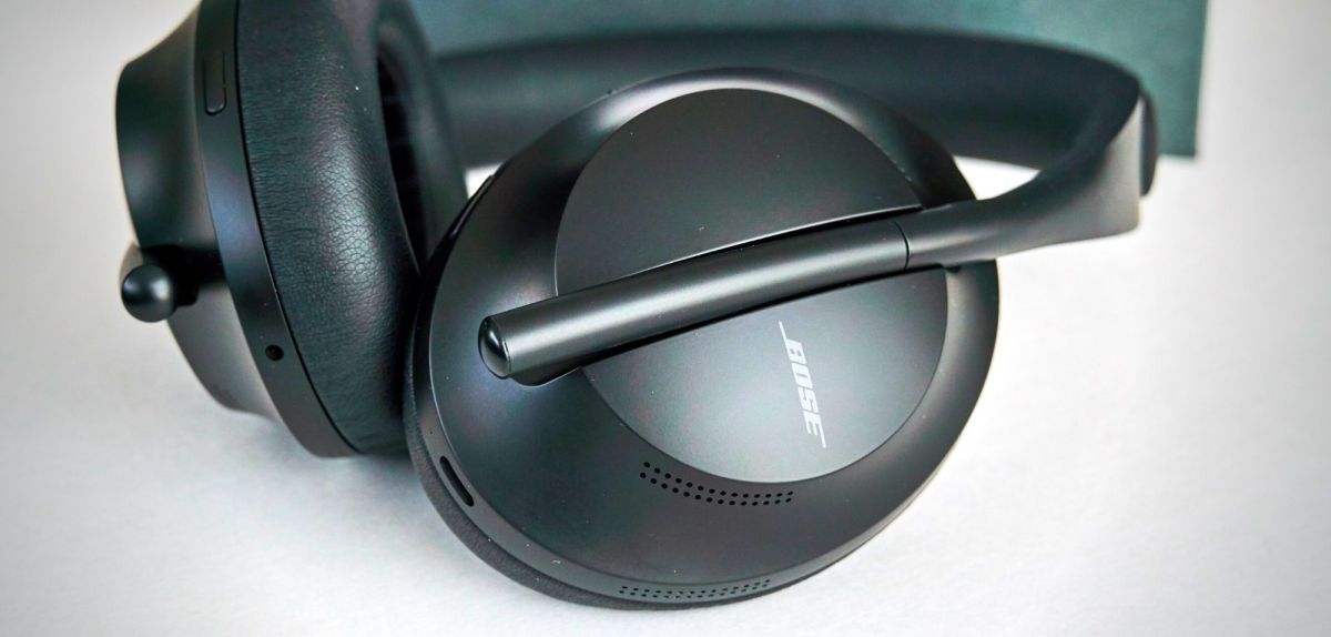 Bose Noise Cancelling Headphones 700