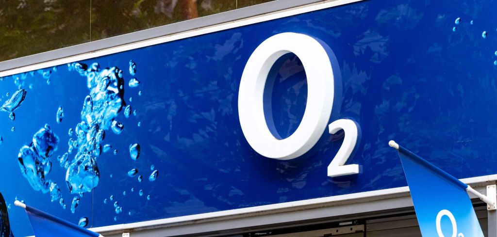 o2: Kunden erhalten drastische Mitteilung – etliche Verträge einfach gekündigt