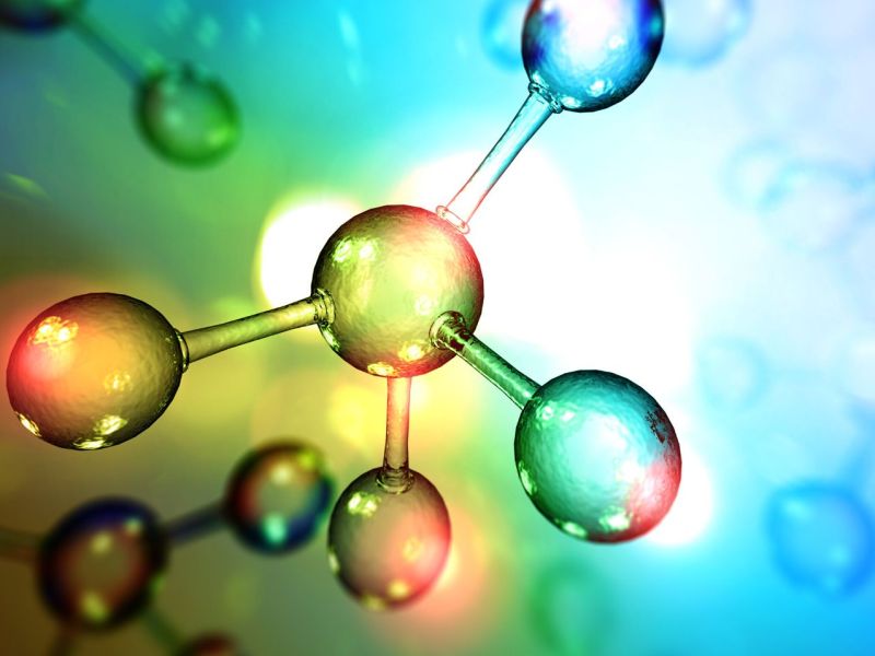Atome schließen sich zu Molekülen zusammen.