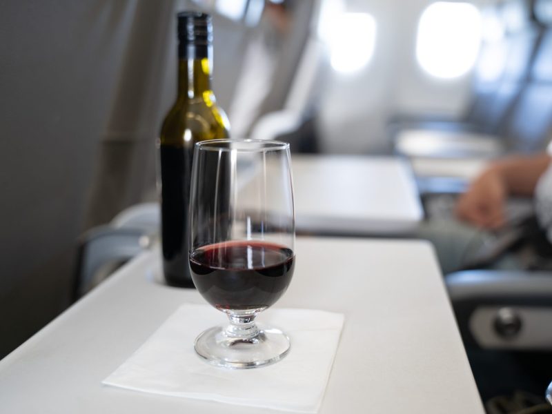 Urlaub: Alkohol im Flugzeug