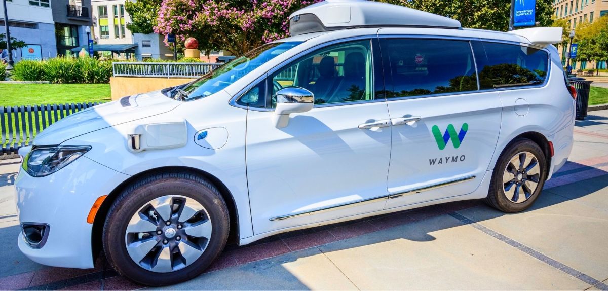 Ein selbstfahrendes Auto der Firma Waymo.