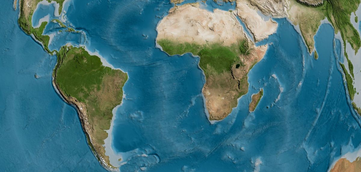 Weltkarte mit Fokus auf Südamerika und Afrika