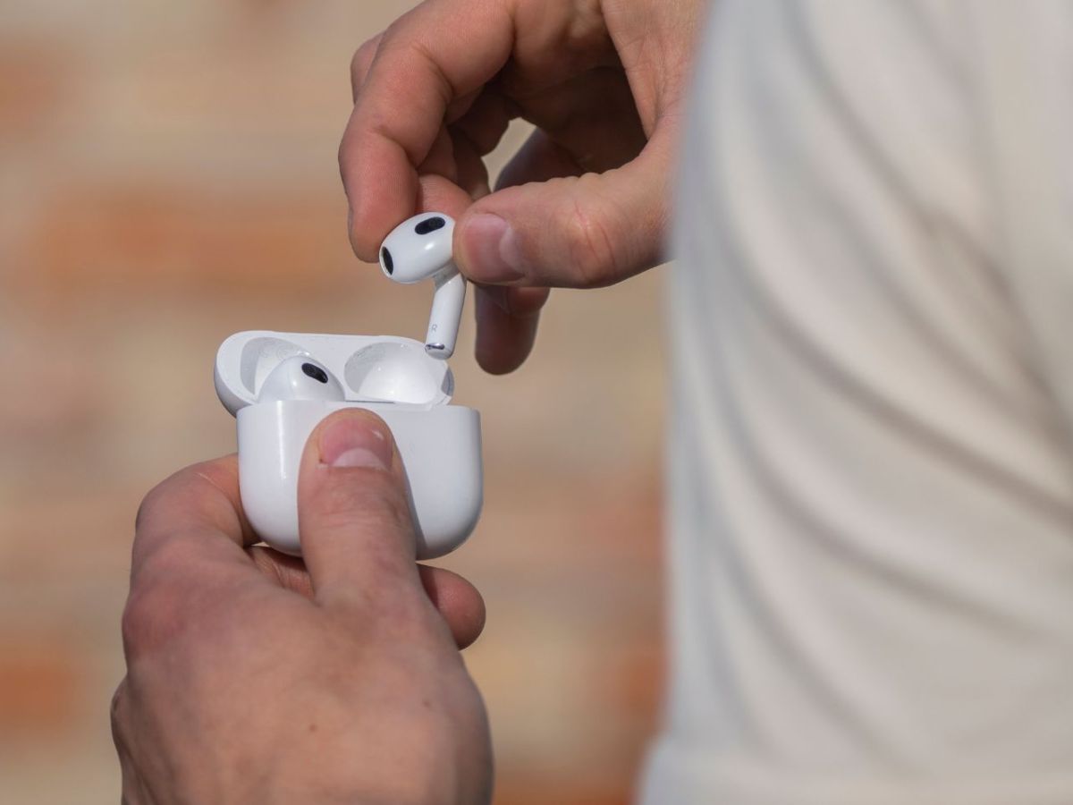 AirPods in der Ladecase