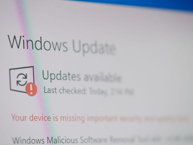 Windows Update Meldung erscheint auf Screen