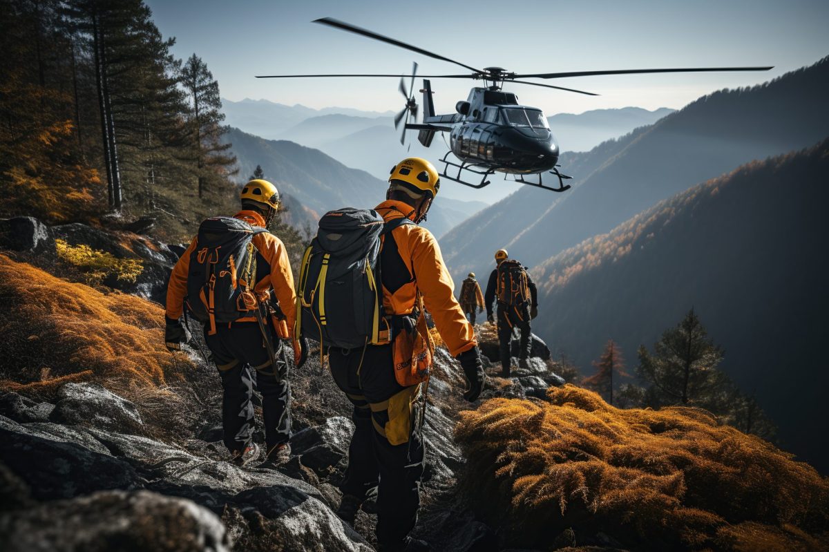 Bergrettung mit Hubschrauber.