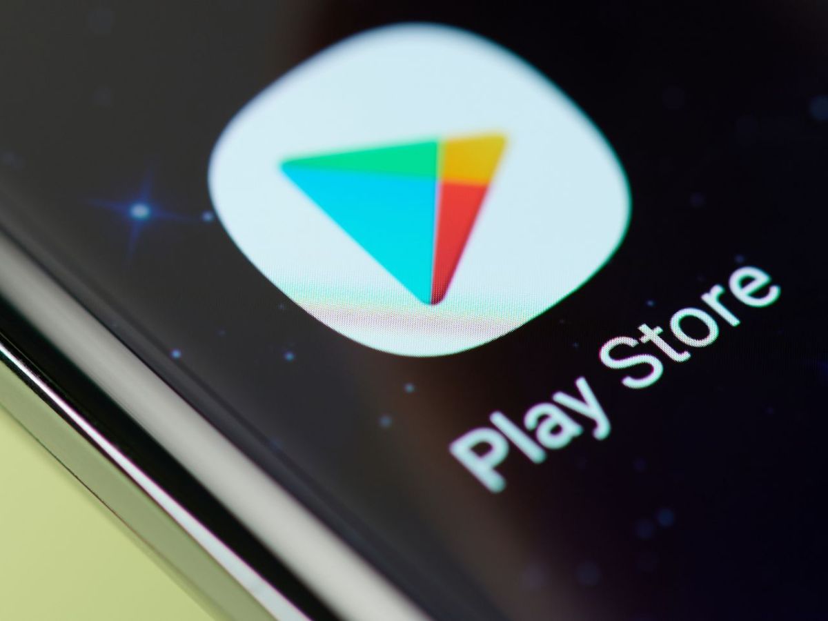 Google Play Store-Icon auf einem Handy-Display.