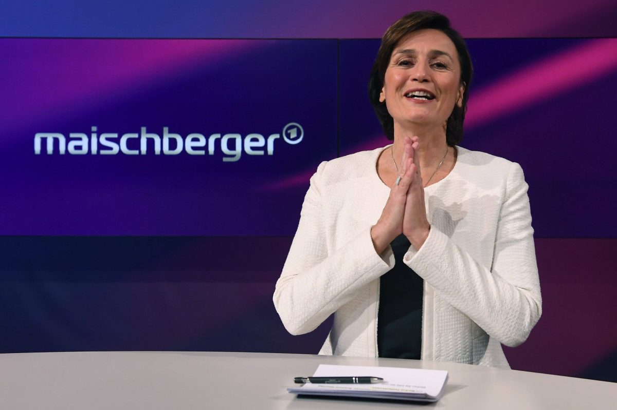 Sandra Maischberger am "maischberger"-Set
