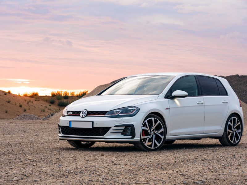 Ein Volkswagen Golf GTI MK7.