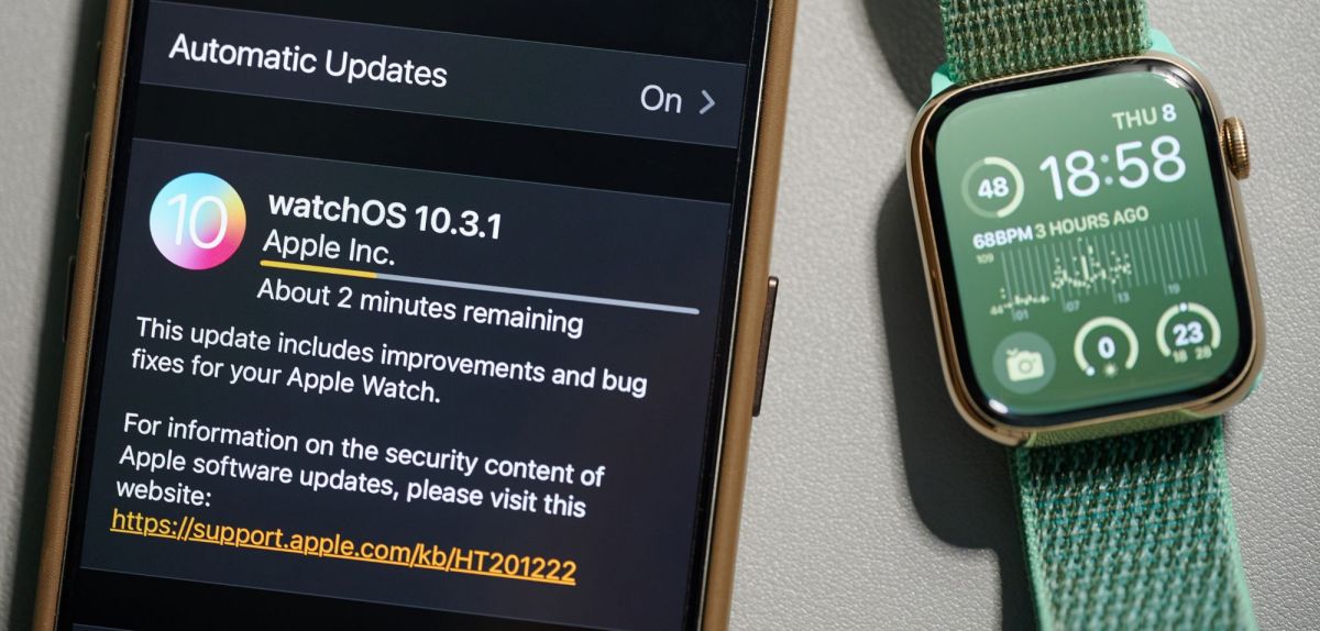 Apple Watch-Update wird installiert.