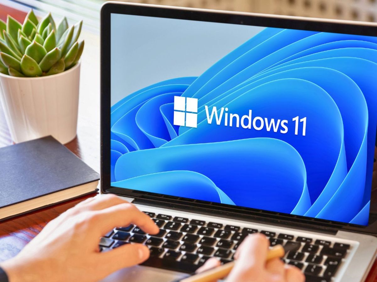 Laptop mit Windows 11