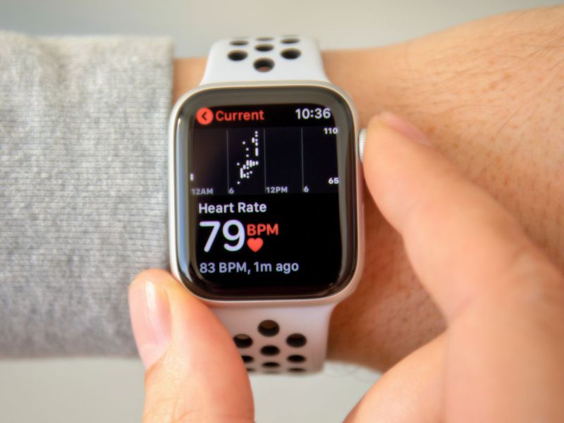 Apple Watch mit aktiviertem Display