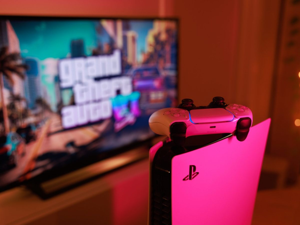 PlayStation 5 vor einem 