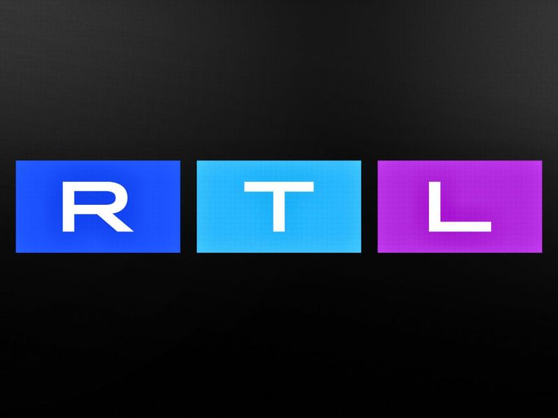 RTL-Logo auf Fernseher