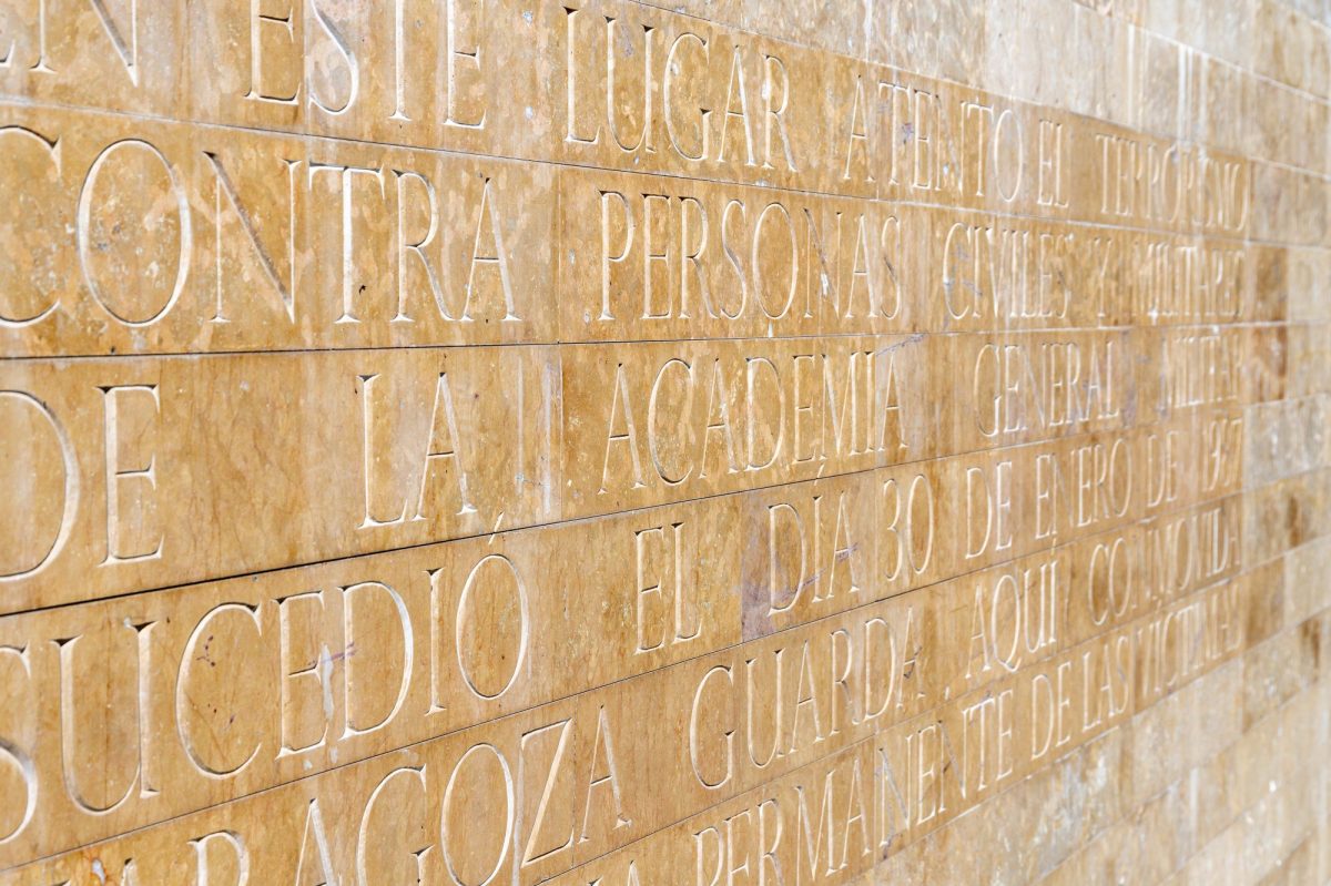 Inschrift als archÃ¤ologischer Fund.