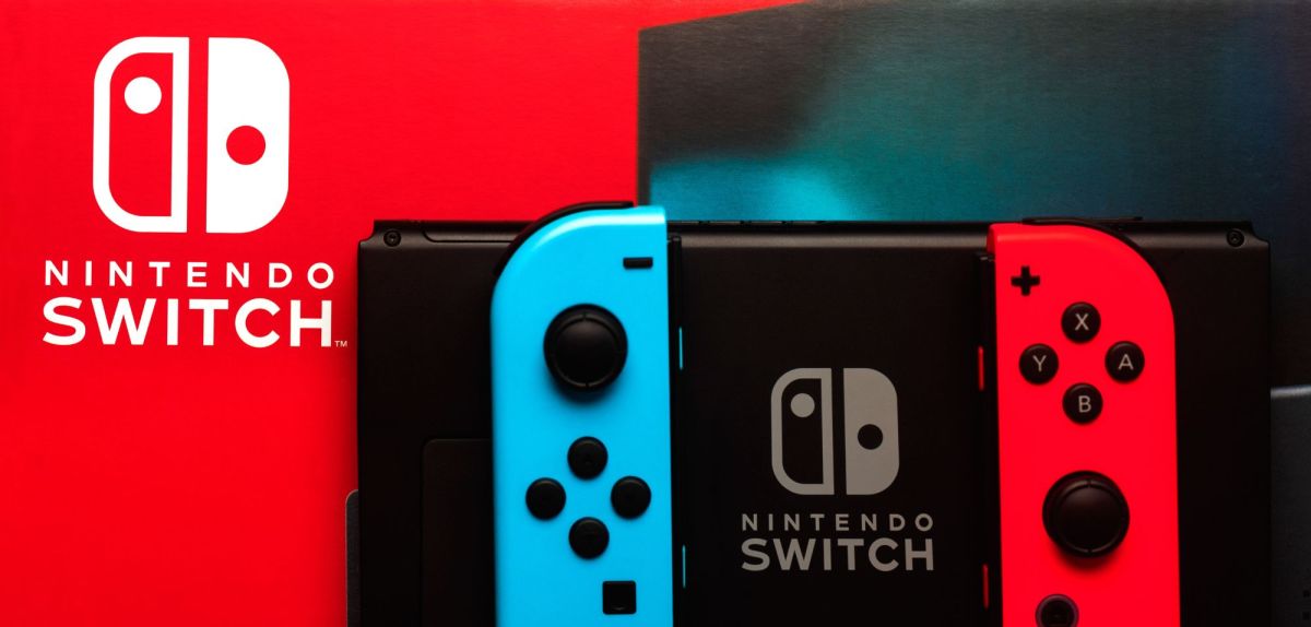 Nintendo Switch vor dem Switch-Logo