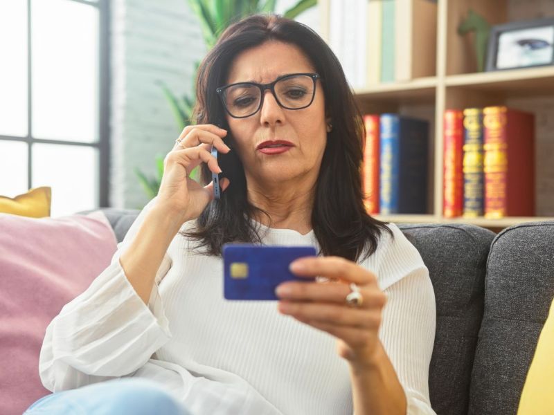 Frau wird Opfer von Telefonbetrug