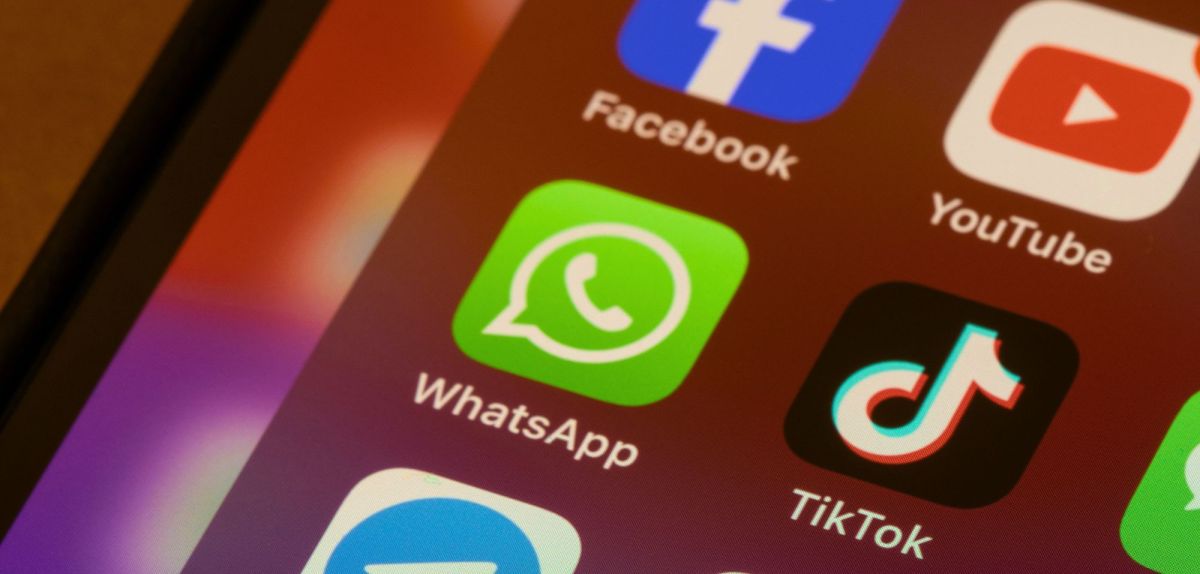 Verschiedene App-Icons auf einem Smartphones