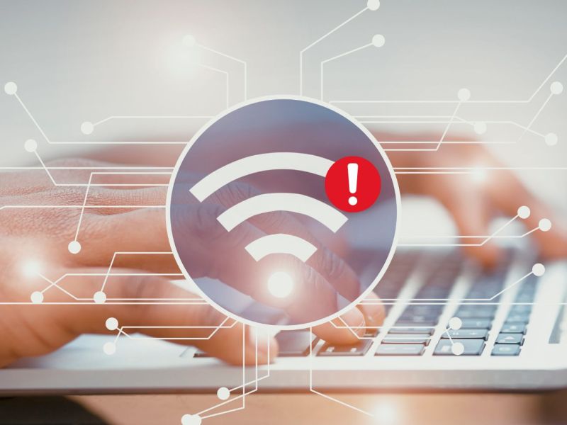 WLAN-Symbol am Laptop