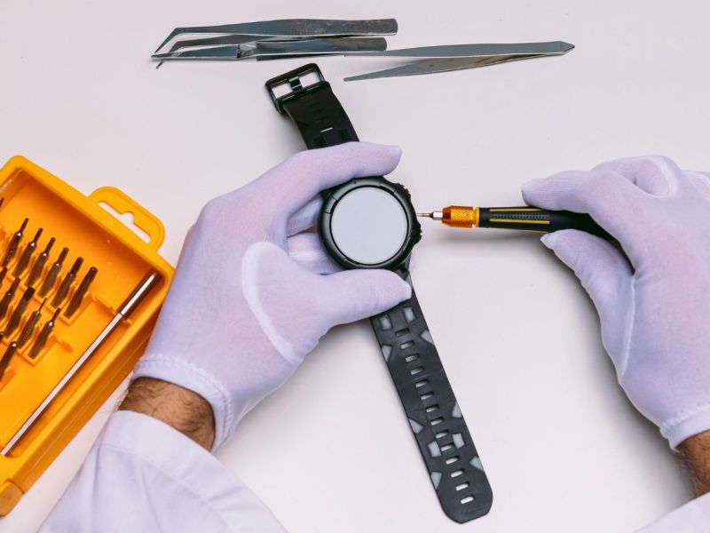 Samsung Galaxy Watch wird der Akku getauscht