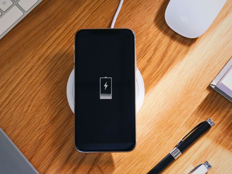 Induktives Laden mit Smartphone