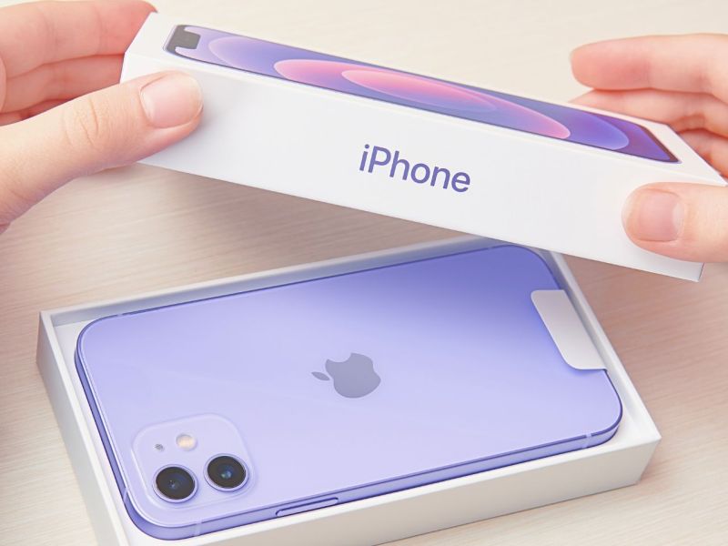 iPhone in Verpackung