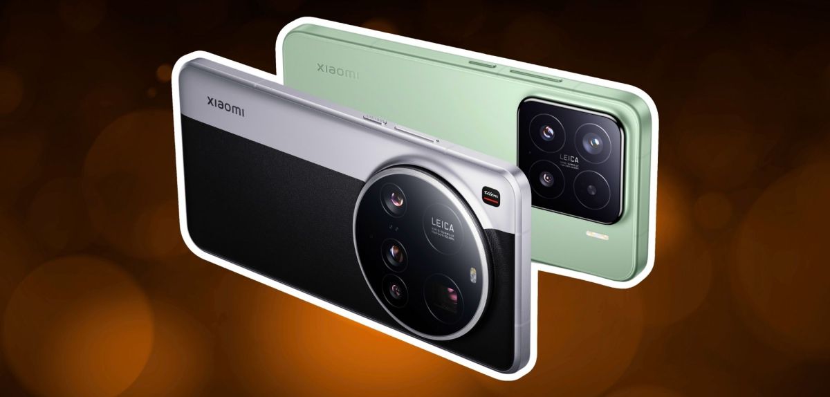 Das Xiaomi 15 und das Xiaomi 15 Ultra vor einem orange-schwarzen Hintergrund