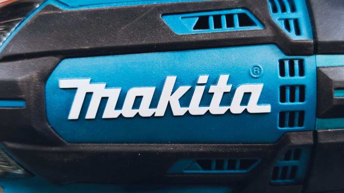 Makita-Logo auf einem Werkzeug