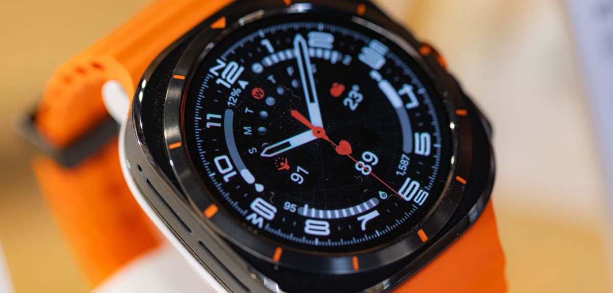Samsung Galaxy Watch.