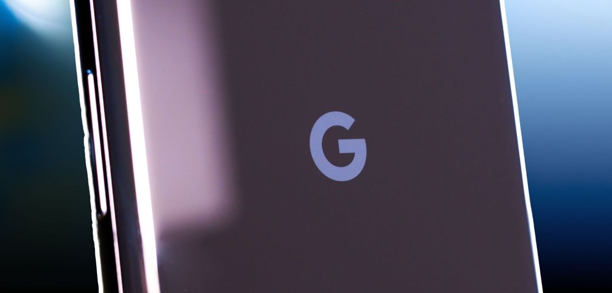 Nahaufnahme eines Google Pixel-Handys