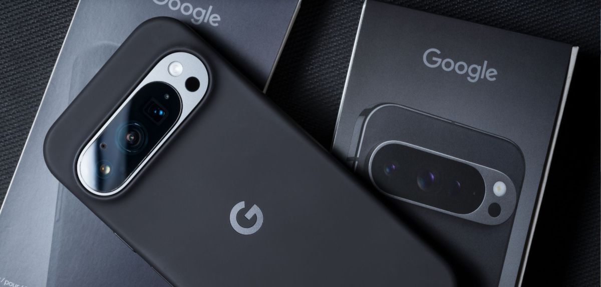 Google Pixel-Handy auf dem Verpackungskarton.