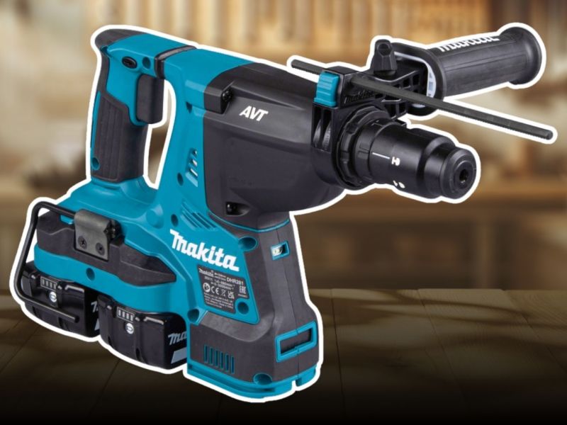 Makita DHR281ZJ in einer Werkstatt