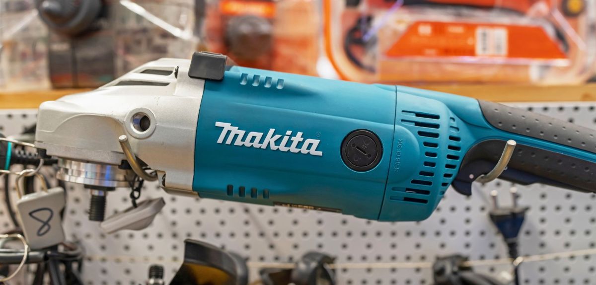 Makita Akku-Winkelschleifer