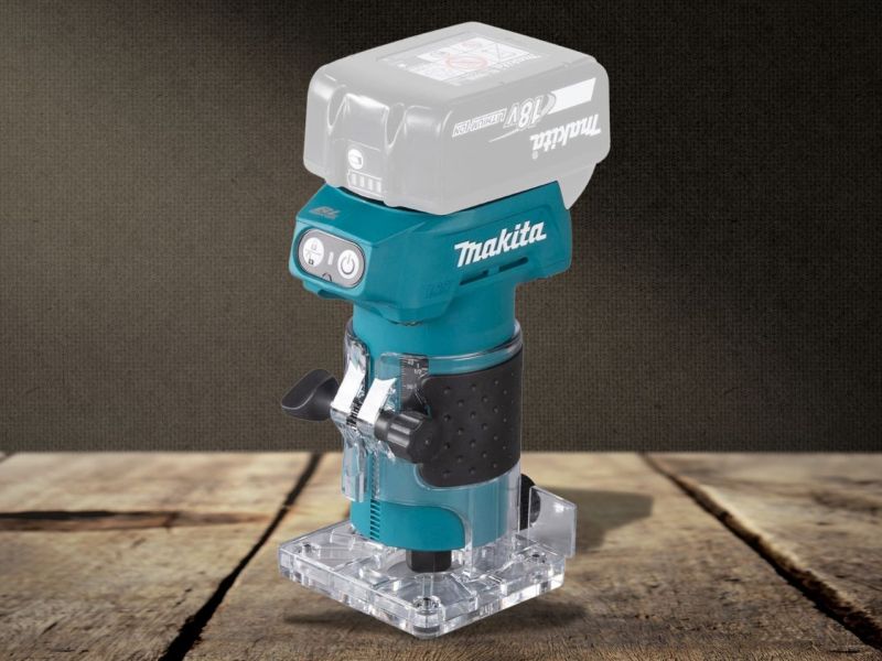Makita-Kantenfräse auf Tisch.