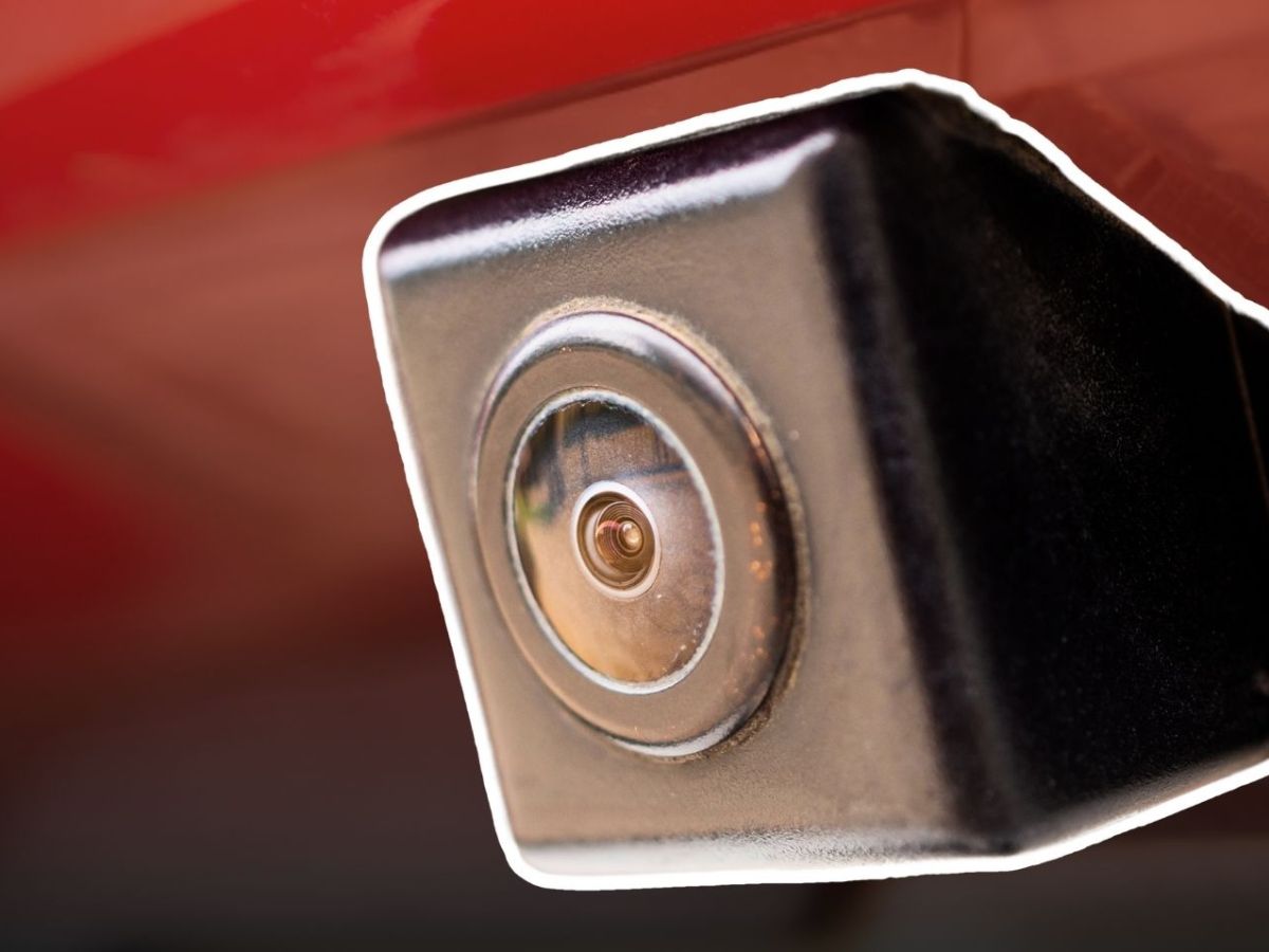 Rückfahrkamera mit Dashcam zum halben Preis – spare jetzt bei Amazon