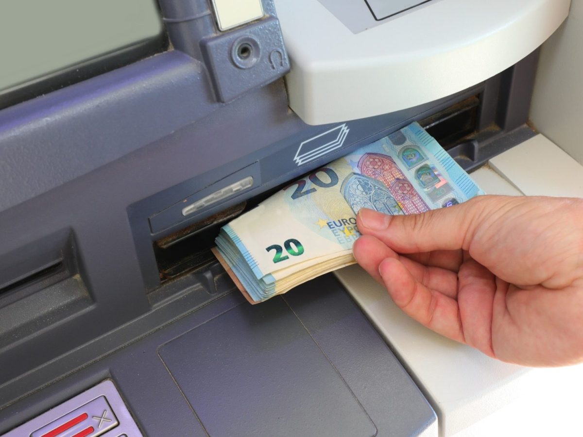 Tausend Euro von der Sparkasse: Diese Kunden bekommen sie jetzt