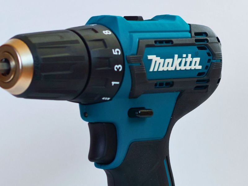 Makita-Schlagbohrschrauber