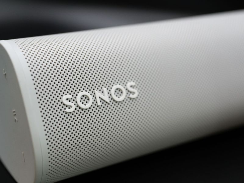 Sonos Roam 2 in Weiß.