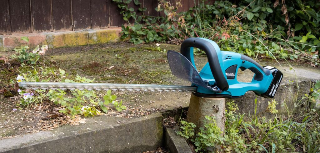Makita Akku-Heckenschere: Darum solltest du beim Kauf auf das „Z“ achten