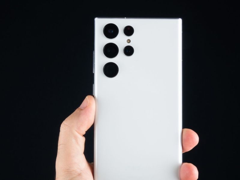 Samsung Galaxy Smartphone.