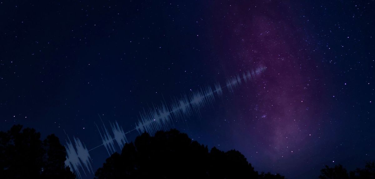 Ein Signal aus dem All wird empfangen.