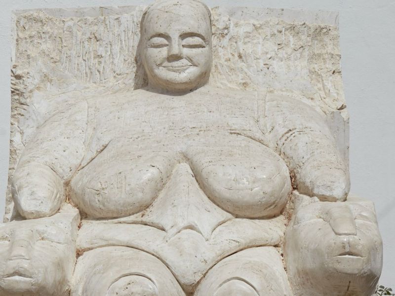 Eine Statue als archäologischer Fund