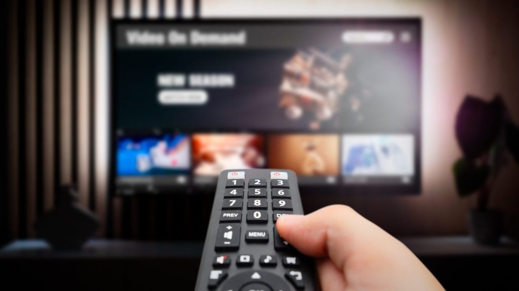 Fernseher: Sofort schneller Text eingeben – simpler Trick ist kaum bekannt