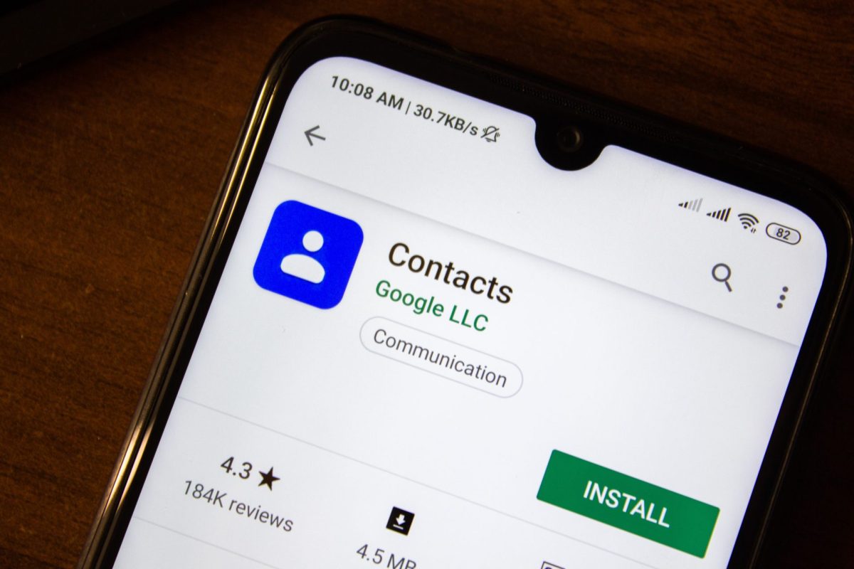 Handy mit Google Kontakte-App