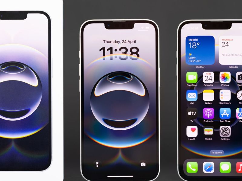 iPhone 16e