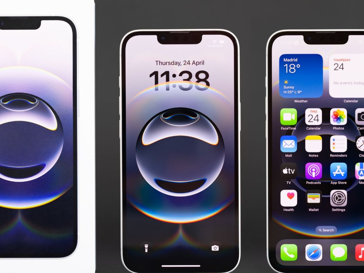 iPhone 16e