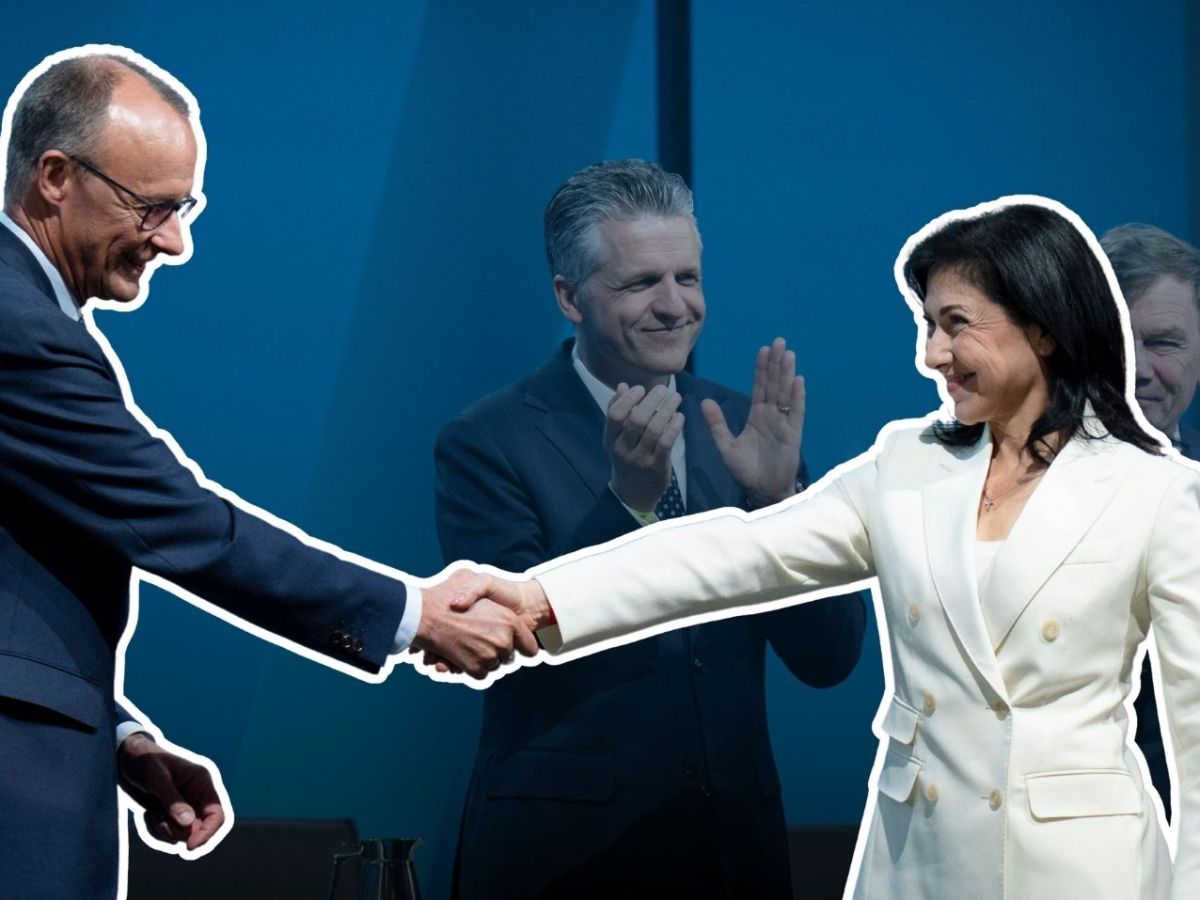 Friedrich Merz (l) und Katherina Reiche (r) reichen sich die Hand