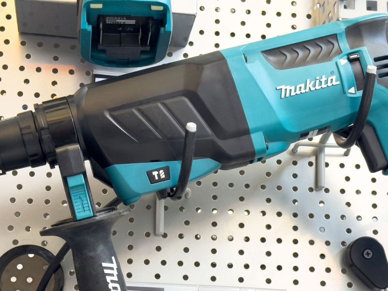 Makita-Schlagbohrmaschine