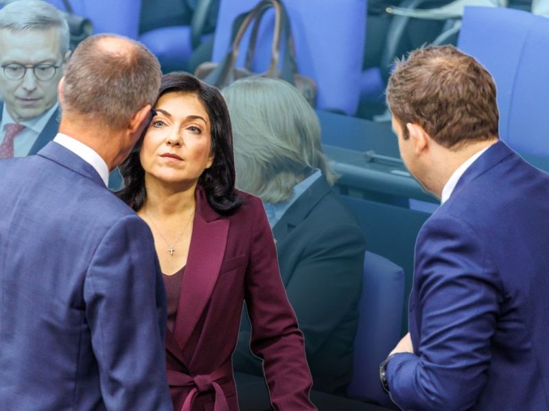 Bundeskanzler Friedrich Merz (CDU), Katherina Reiche (CDU), Bundesministerin fuer Wirtschaft und Energie, und Bundesfinanzminister Lars Klingbeil (SPD) bei einer Plenarsitzung im Deutschen Bundestag am 8.07.2025 in Berlin